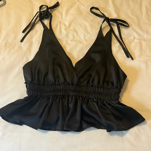 NWT Women’s crop tank top - Picture 6 of 7